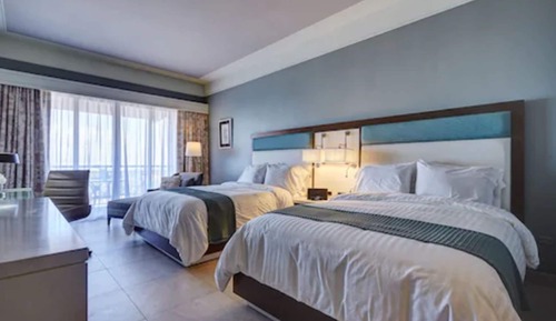 Habitación Deluxe, 2 camas de matrimonio, balcón, vistas a la montaña