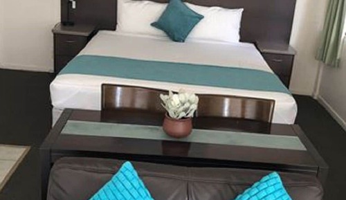 King Standard with Bath