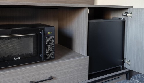 Estudio, 1 cama de matrimonio grande, frigorífico y microondas