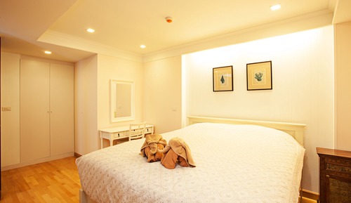 1-Bedroom Deluxe with SofaBed