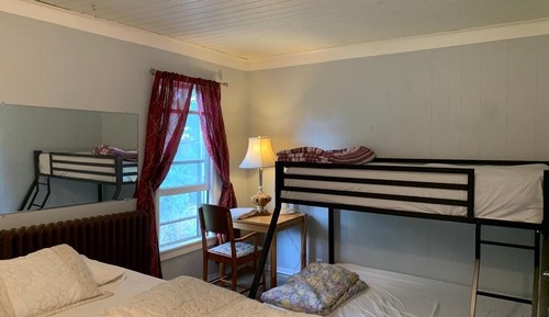 Apartamento familiar, varias camas, no fumadores, vistas al jardín