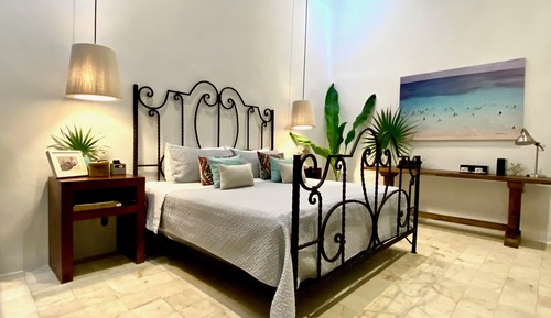 Suite, 1 cama de matrimonio grande (CAPITAL)