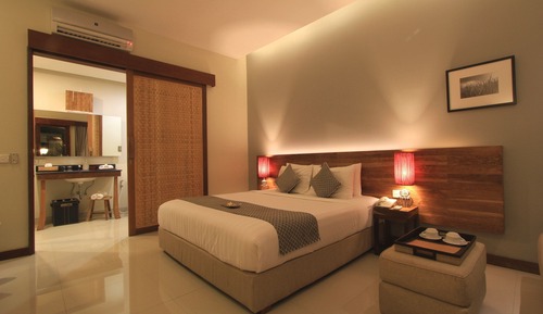 Habitación Deluxe doble, vistas a la piscina