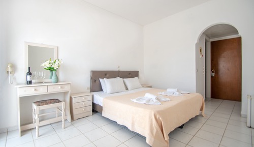 Double or Twin Room with Pool View