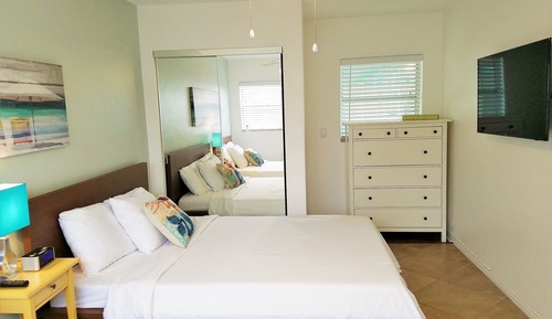 1 Bedroom Pool Side Suite 2 Doubles