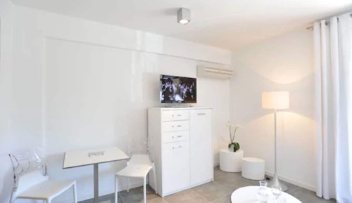 Estudio, balcón