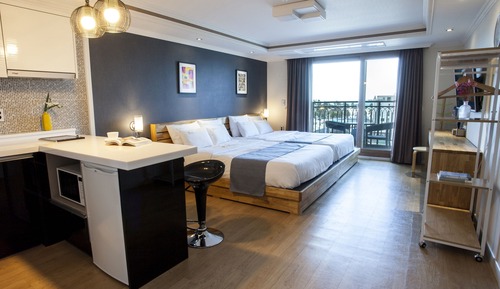 Suite (Twin Room)