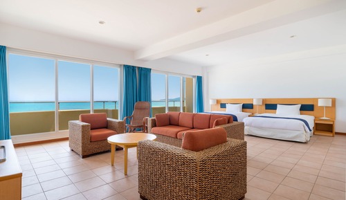 Suite estudio panorámica, varias camas, no fumadores, vistas al mar