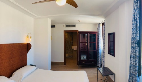 Habitación estándar doble, balcón (Plaza de España )