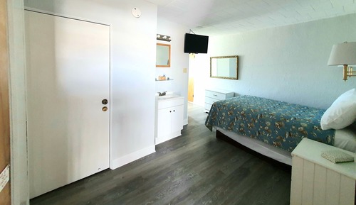Apartamento, 1 habitación, cocina, vistas parciales al mar