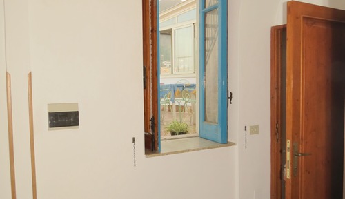 Estudio Confort, 1 habitación, cocina básica, en la zona del patio