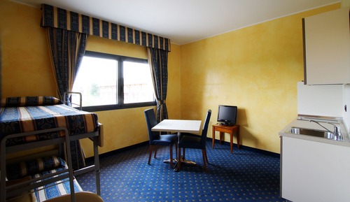 Estudio (daily cleaning not included)