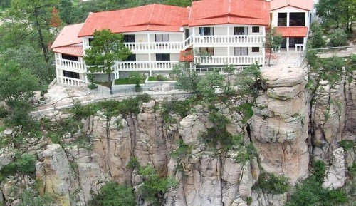 Habitación de lujo, 2 camas dobles, vistas a la montaña, en una planta alta (Vista al cañon)