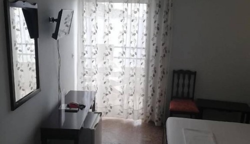 Habitación doble (2 Adults + 1 Child)