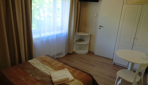 Habitación individual, baño compartido