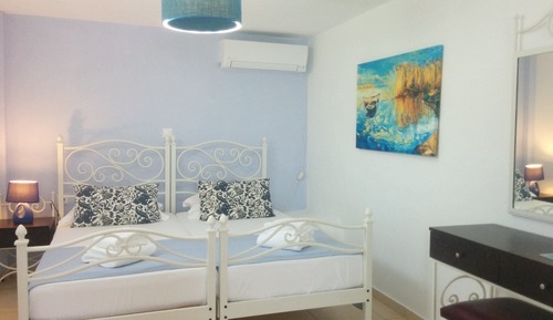 Habitación triple económica