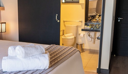 Deluxe Double Room, 1 Bedroom, Accessible, Mountain View