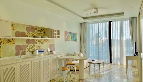 Apartamento de diseño, 2 habitaciones, balcón, vistas al río