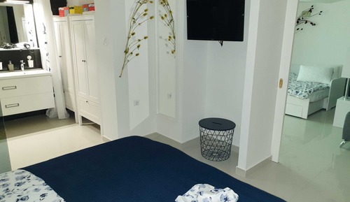 Apartamento (Two Bedroom Apartment with Shared Ter)
