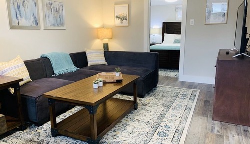 Apartamento, varias camas, cocina, vistas al jardín (1944 7th Ave. - Lower)