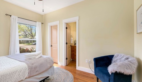 Casa, 2 camas de matrimonio, patio, vistas al jardín (118 Whitcomb - Unit A (main))