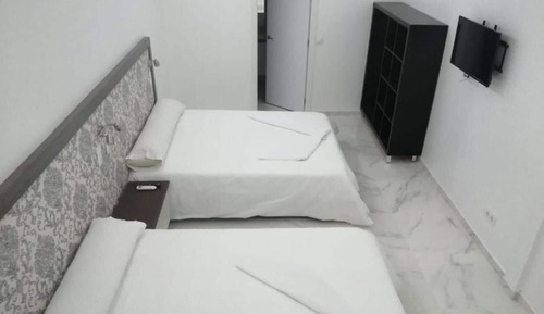 Apartamento (Santa Susana Street)