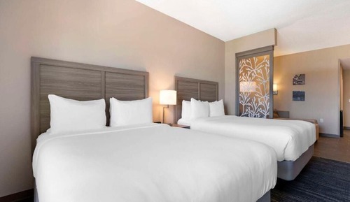 Suite superior, 2 camas de matrimonio (Double Queen Superior Suite)