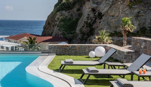 Villa, fumadores