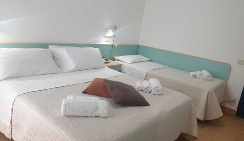 Habitación triple básica