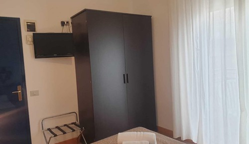 Habitación Confort con 1 cama doble o 2 individuales