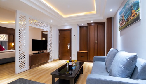 Estudio ejecutivo (Suite Room)