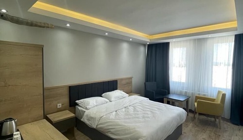Habitación estándar con 1 cama doble o 2 individuales