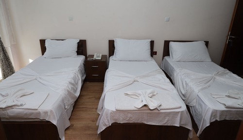 Habitación triple económica