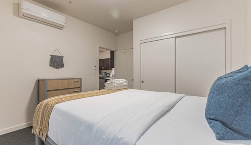 Apartment (4 Bedrooms)