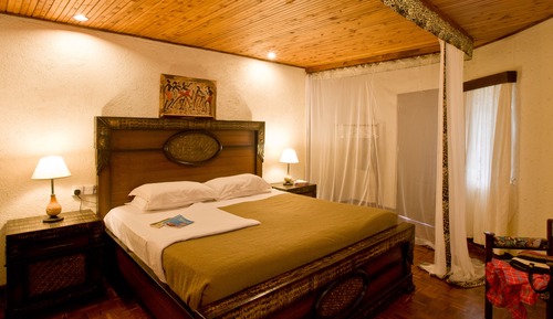 Habitación estándar con 1 cama doble o 2 individuales
