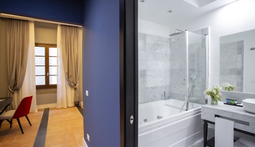 Suite, bañera de hidromasaje (Palazzo Delle Poste)