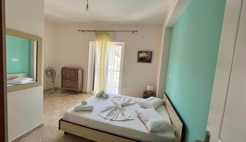 Apartamento familiar, 1 habitación, cocina, frente al mar