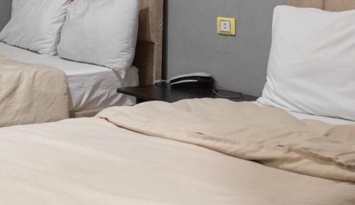 Habitación básica con 1 cama doble o 2 individuales