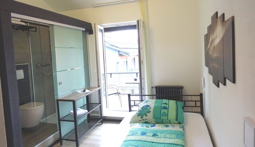 Habitación individual Deluxe, 1 cama individual grande, balcón, vistas al patio (Nr. 1212)