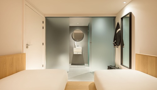 Habitación con 2 camas individuales