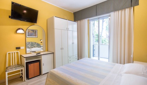 Habitación cuádruple estándar, vistas a la ciudad