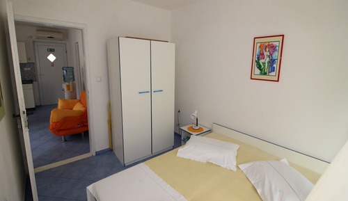 Apartamento (Two Bedroom Apartment with Terrace)