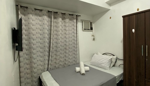 Estudio básico, 1 cama de matrimonio, no fumadores, vistas a la ciudad