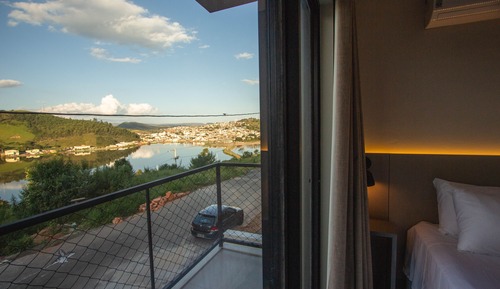 Habitación triple Premium, vistas al lago