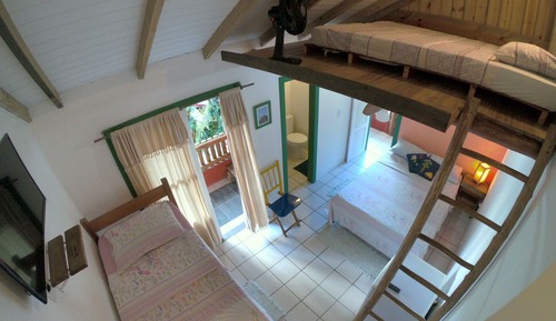 Habitación de diseño, vistas al jardín, entresuelo
