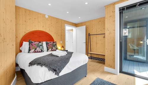 ECO Friendly House, 2 bedrooms, 1 living room (Green Mews 1) by My Getaways
