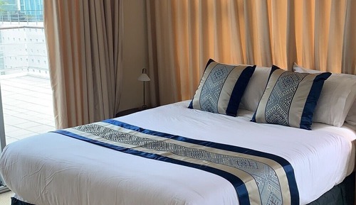 Luxury Suite, 1 Queen Bed with Sofa bed, Balcony, City View