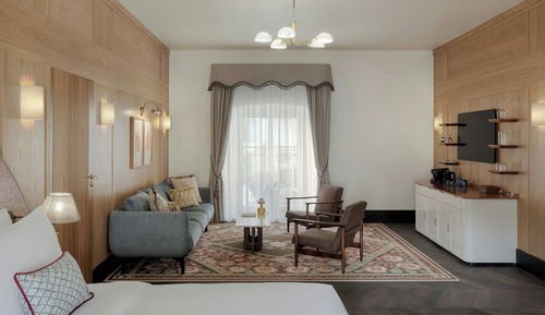 Chapel Suite