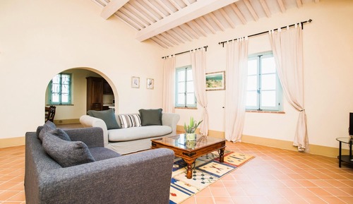 Apartment, Smoking