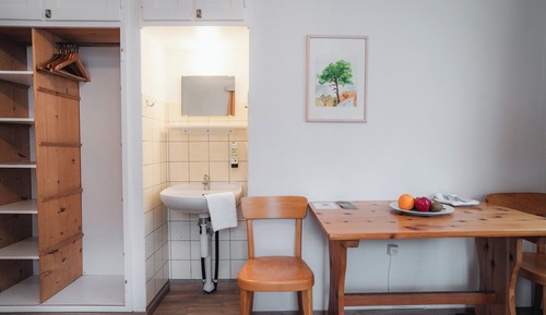 Habitación cuádruple, baño compartido